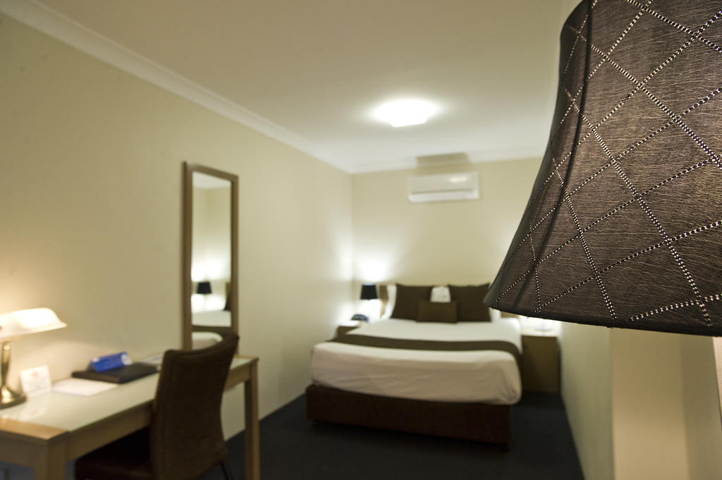 Noah'S Mid City Motor Inn Muswellbrook Habitación foto